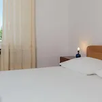 And Denis Lägenhet *