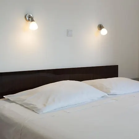 And Denis Lägenhet Duće