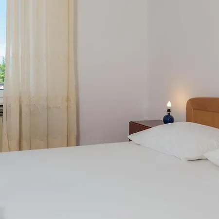 And Denis Lägenhet *