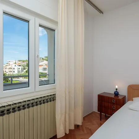 And Denis Lägenhet Duće