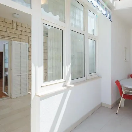 Apartment And Denis