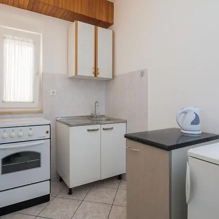 Apartment And Denis