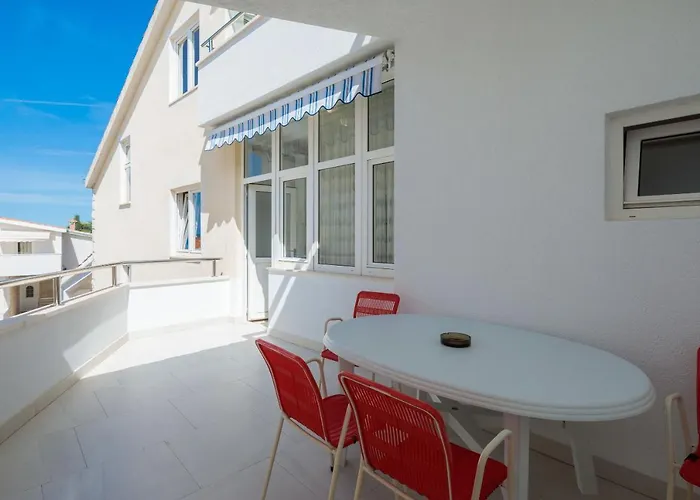 And Denis Lejlighed Duće