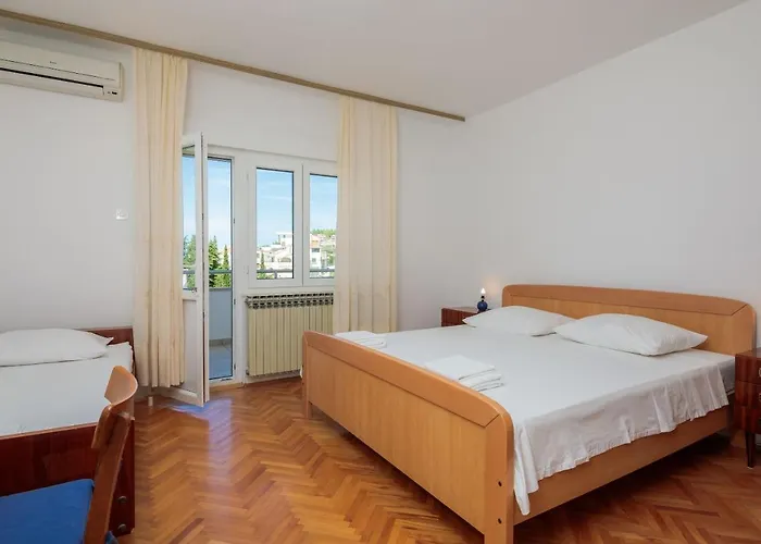 Apartment And Denis Duće